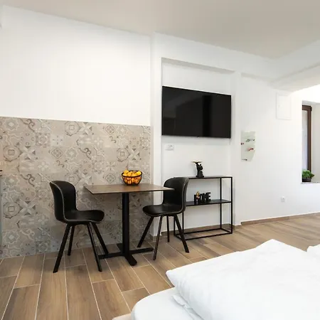 Ela Apartment Rijeka Exterior photo